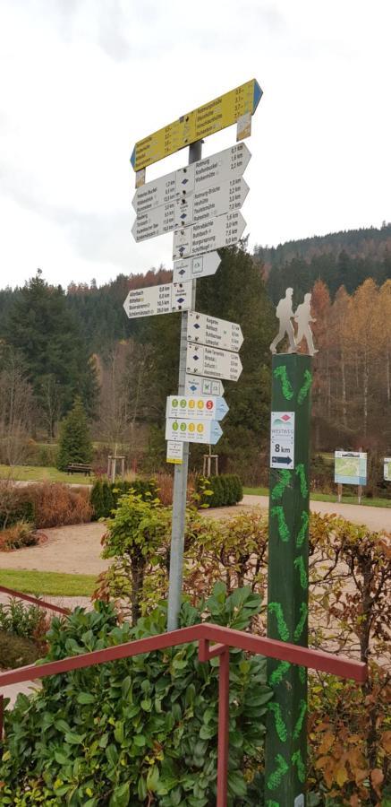 Ferienwohnung "Hirschlein" Im Schwarzwald ไบเออร์สบรอนน์ ภายนอก รูปภาพ